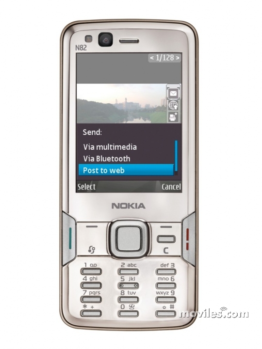 Nokia N82