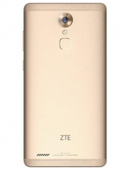 Fotografia ZTE Axon Max